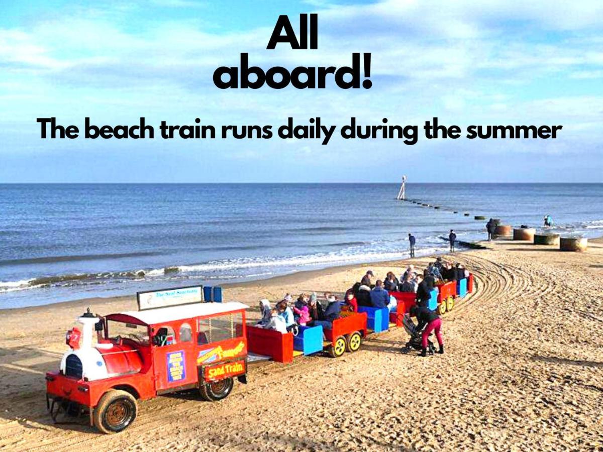 Romantic Lakeside Cottage By The Beach! With Super Cosy Log Burner! The Perfect Escape To Your Home From Home By The Sea! So Relaxing - You Won'T Want To Leave! Pet Friendly! Mablethorpe Εξωτερικό φωτογραφία