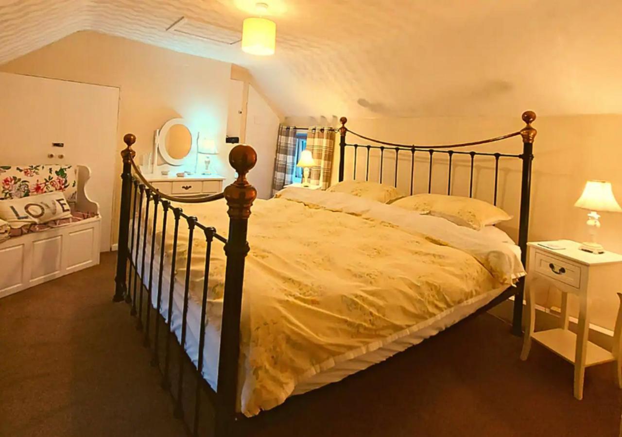 Romantic Lakeside Cottage By The Beach! With Super Cosy Log Burner! The Perfect Escape To Your Home From Home By The Sea! So Relaxing - You Won'T Want To Leave! Pet Friendly! Mablethorpe Εξωτερικό φωτογραφία